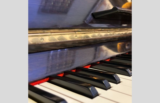 Blessing Gloss Polished Rosewood 108 Modern Upright Piano, Used Trade Price Bargain (SN:E804239) - Image 6